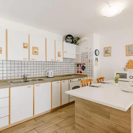 Cesa Lucilla By Interhome Apartmán *