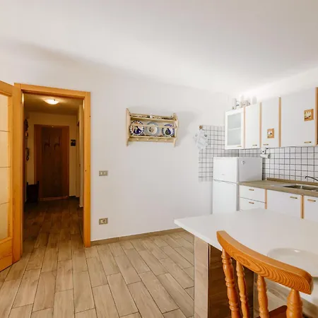 Cesa Lucilla By Interhome Appartement Canazei