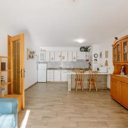 Cesa Lucilla By Interhome