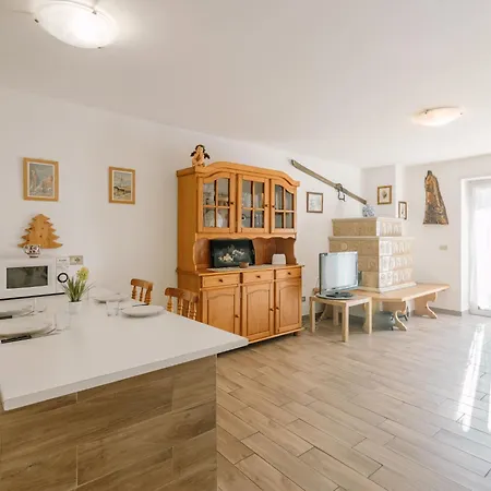 Cesa Lucilla By Interhome Apartmán *